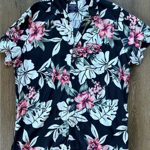 Abercrombie & Fitch Black Floral Button Down Shirt